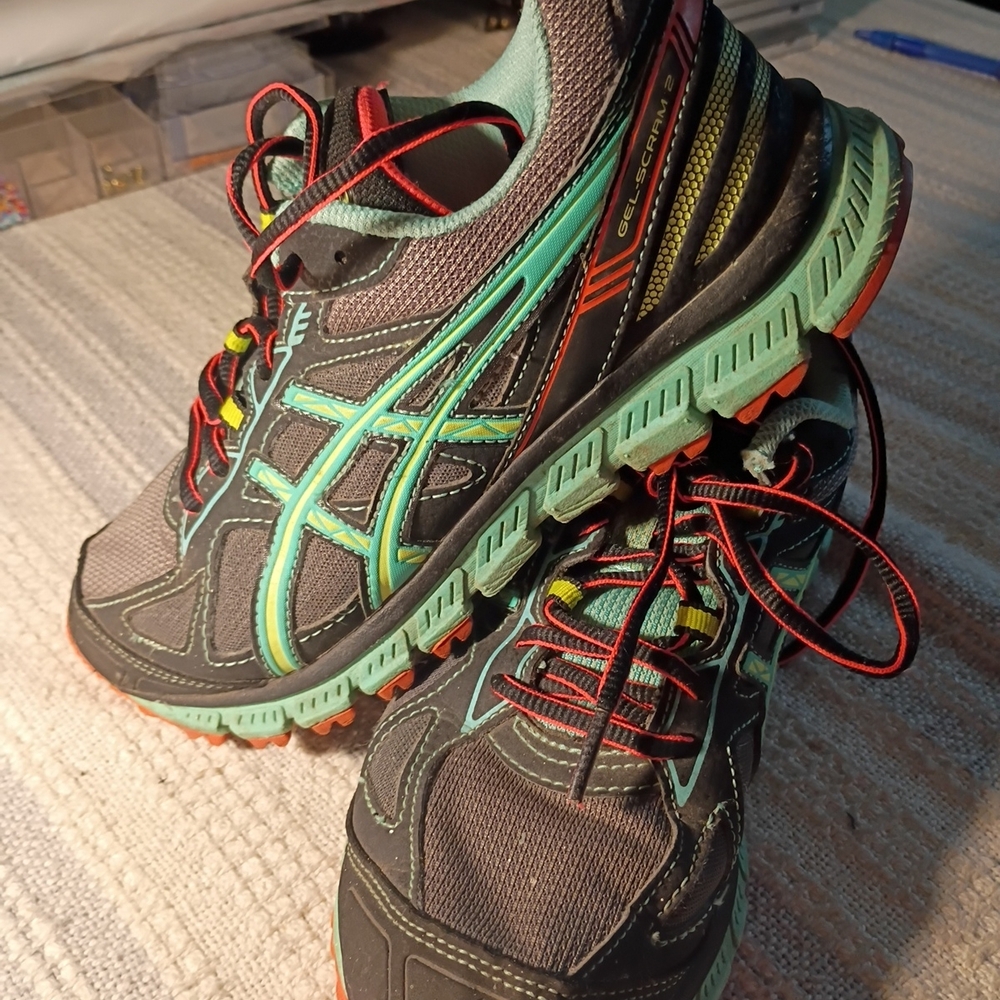 Asics Women's Athletic Shoes - Mint Green & Coral Accents